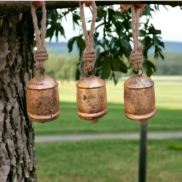 New Christmas Rustic Brass Hanging Bells Handmade Metal 3 Piece Holiday Decor - Picture 2 of 7